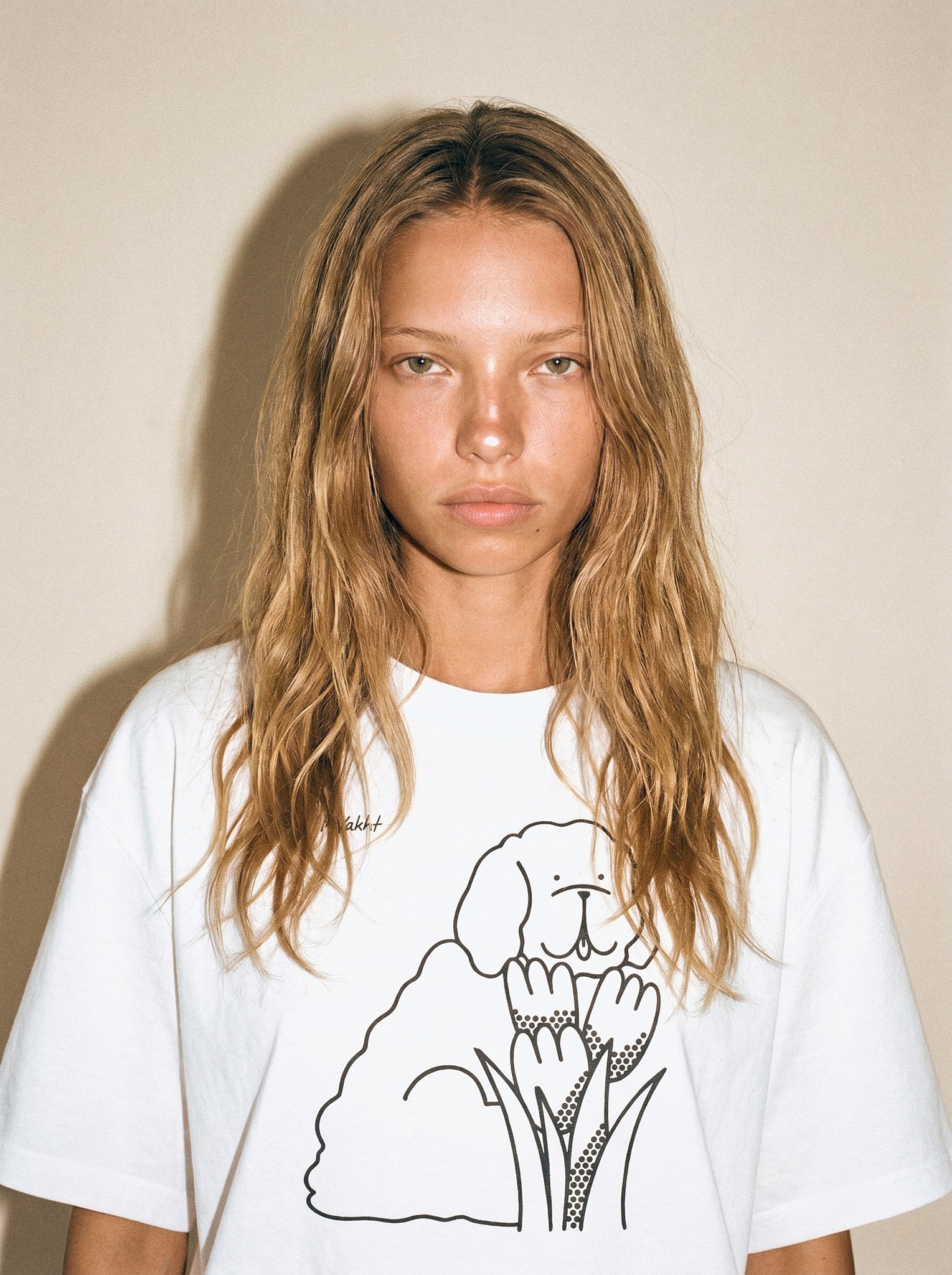 artist collection bloom tulip dog design pure white t shirt female model editorial close up